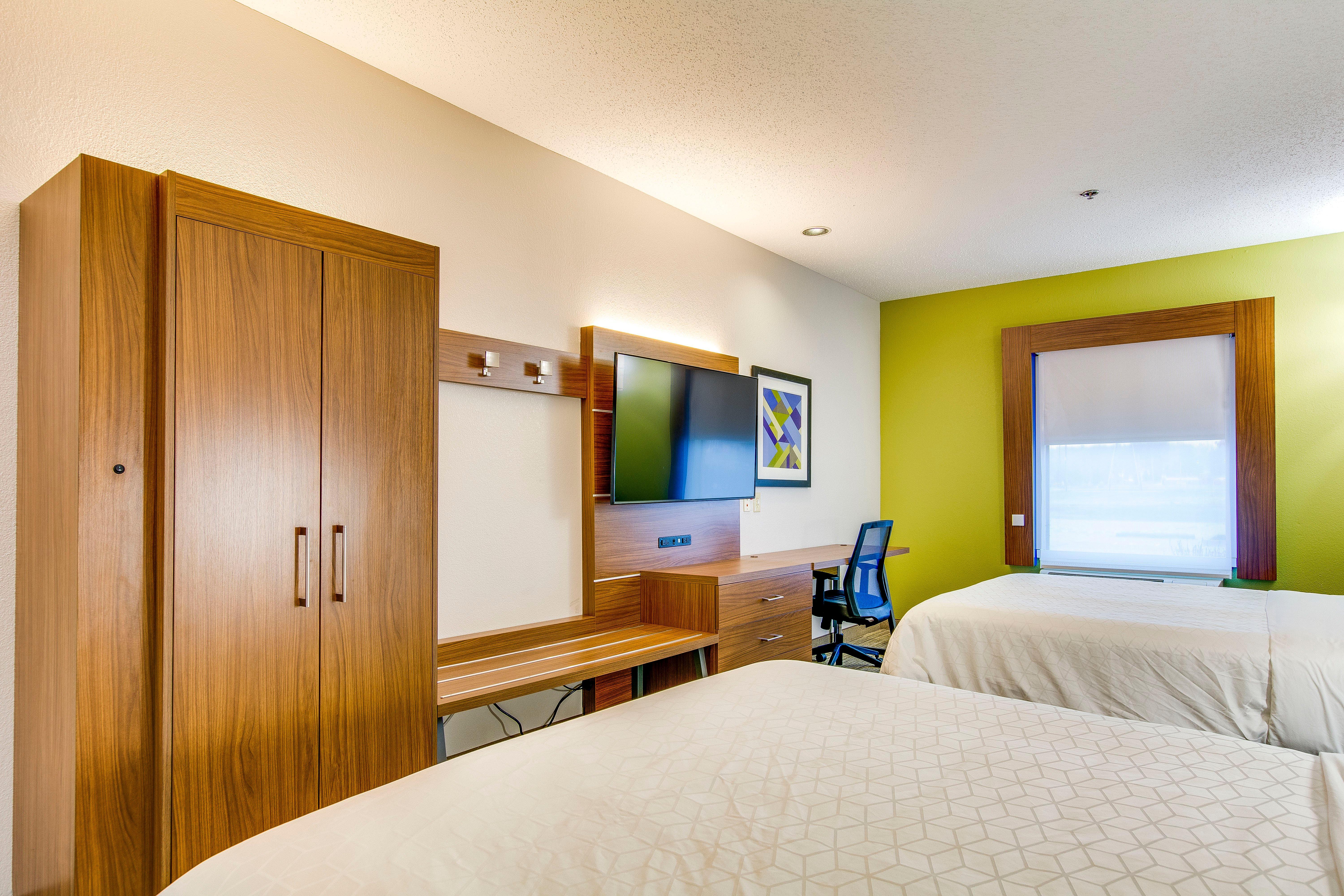 Holiday Inn Express Vincennes Exterior photo