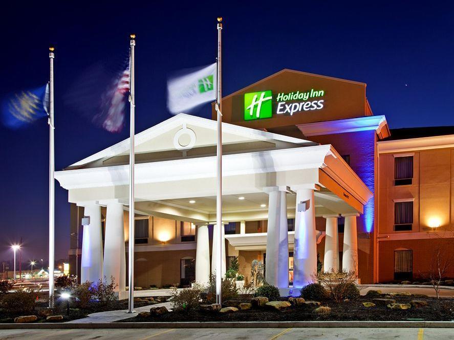 Holiday Inn Express Vincennes Exterior photo