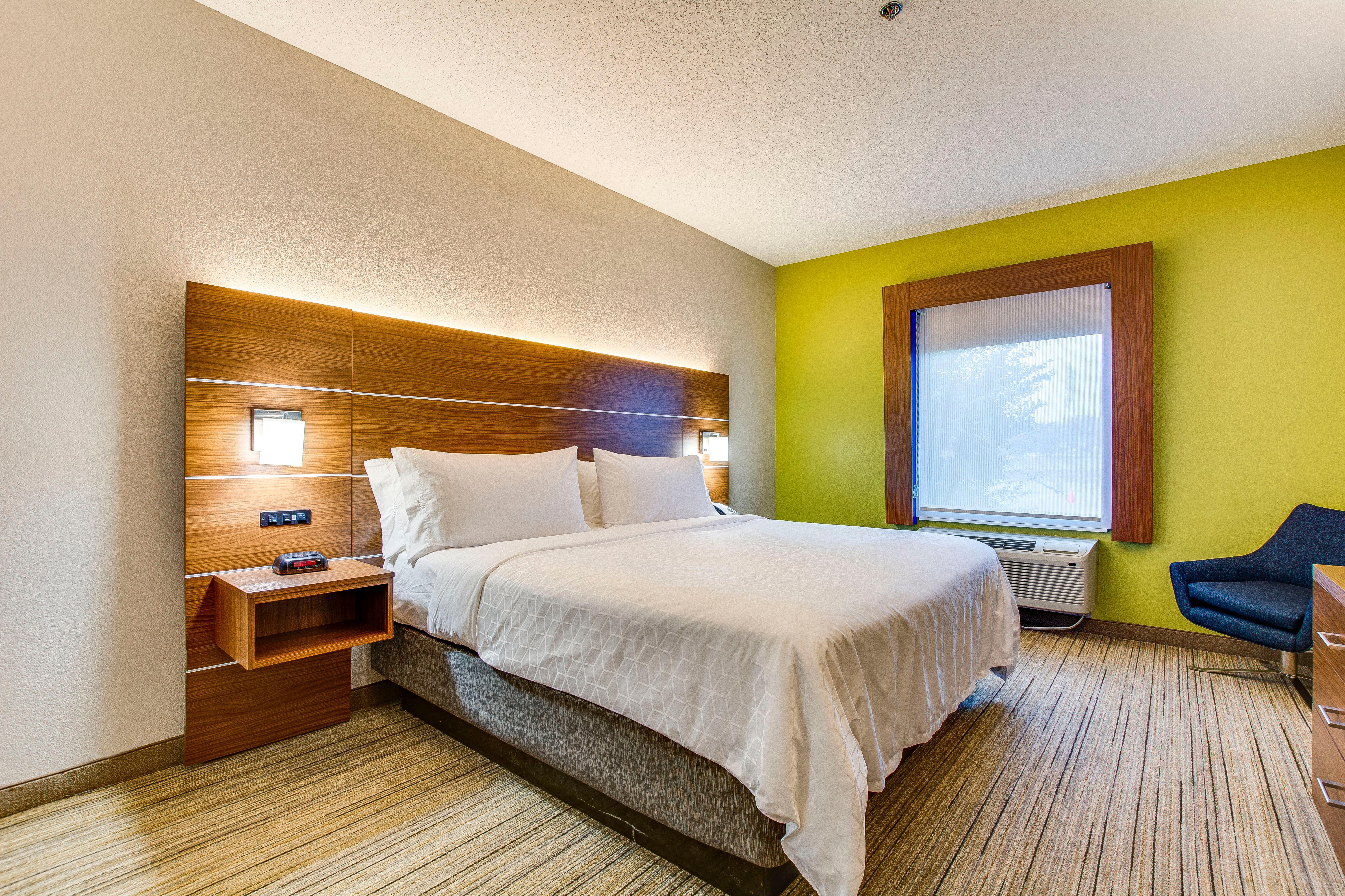 Holiday Inn Express Vincennes Exterior photo
